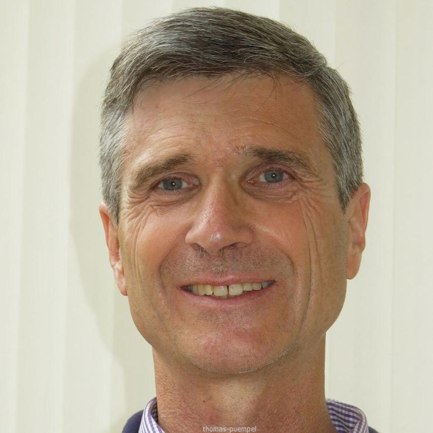 Dr. Thomas Pümpel