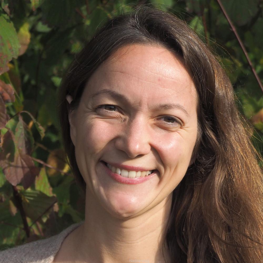 Dr. Nadine Präg Nadine Präg I mikrobalpina
